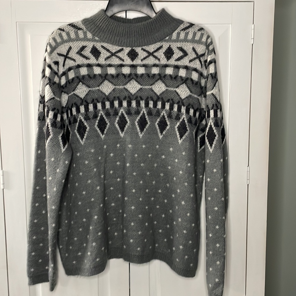 St. John’s Bay Winter Snowflake Sweater Gray/ White/ Black Size XL